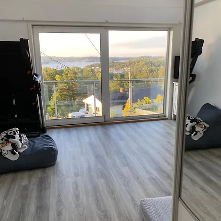 Flott Sorlandshus Leies Ut Tatil Evi